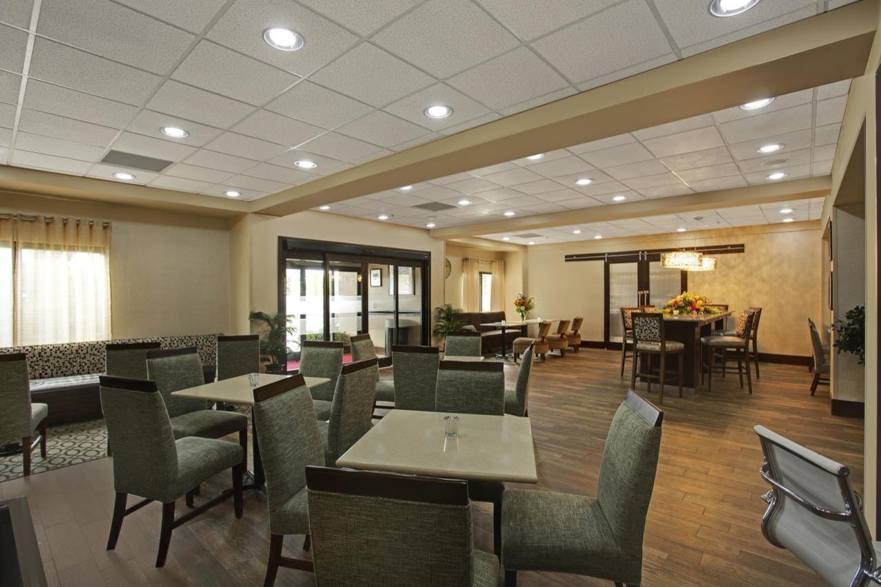 Hampton Inn Cullman Eksteriør billede